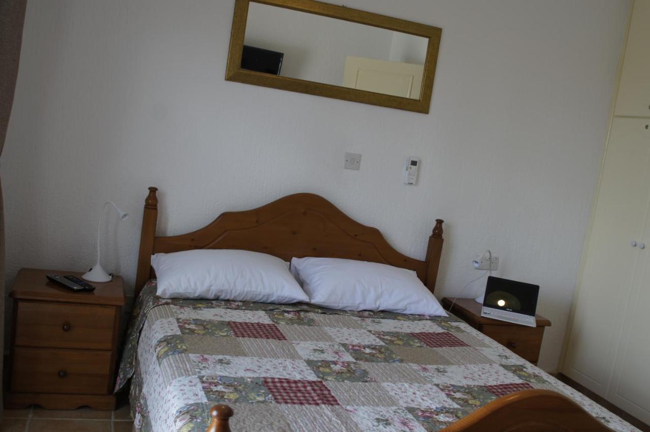 Family Paradise- Luxury Combined With Home Comfort Paphos Esterno foto